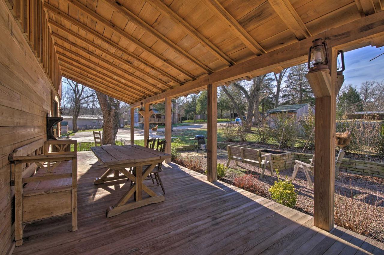 Quiet Hollister Cabin Walk To Lake Taneycomo Εξωτερικό φωτογραφία